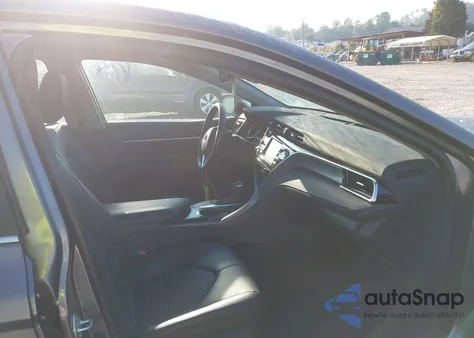 2018 Toyota Camry L/Le/Xle/Se/Xse from USA, damaged, VIN 4T1B11HK8JU512094